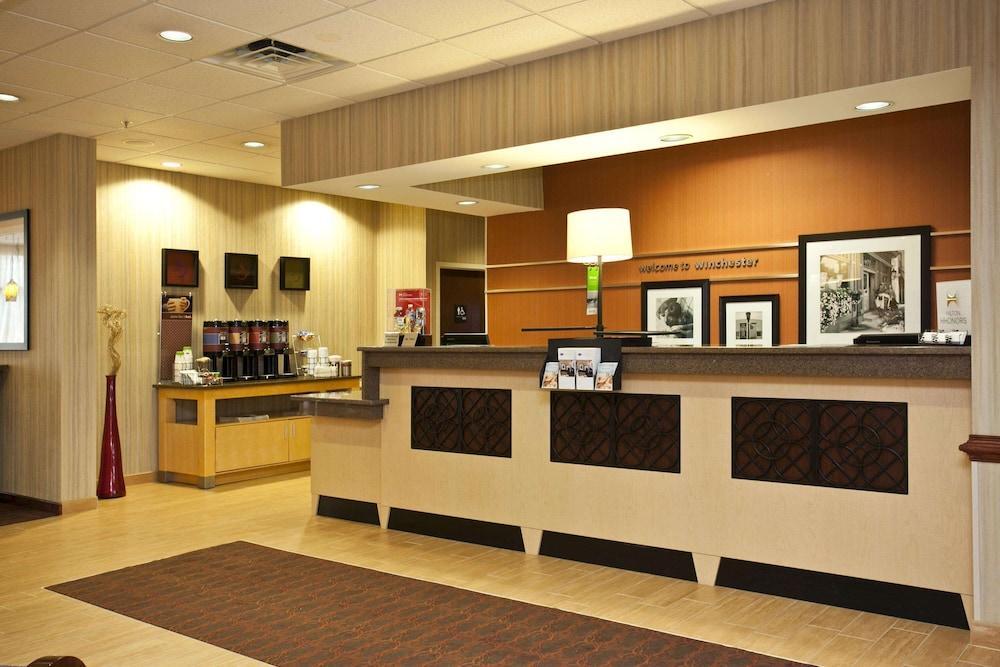Hampton Inn Winchester Buitenkant foto