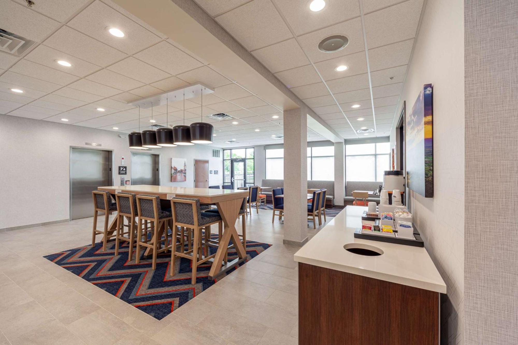 Hampton Inn Winchester Buitenkant foto