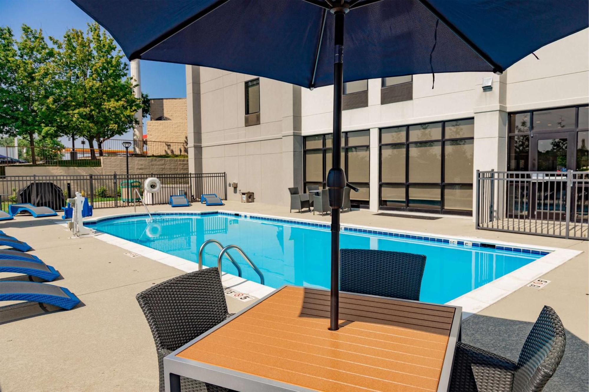 Hampton Inn Winchester Buitenkant foto