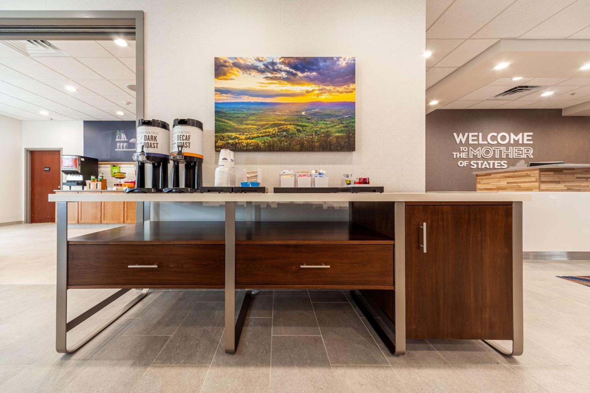 Hampton Inn Winchester Buitenkant foto